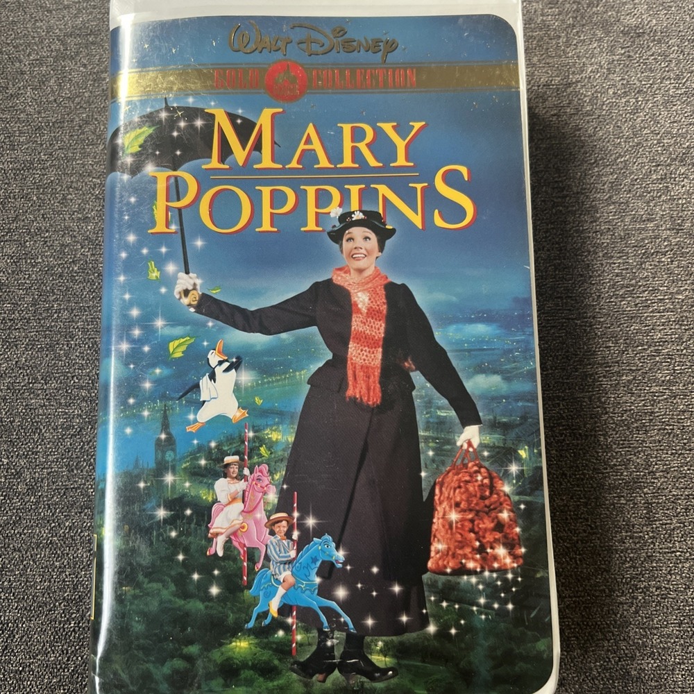 Disney's Gold Collection Mary Poppins on VHS